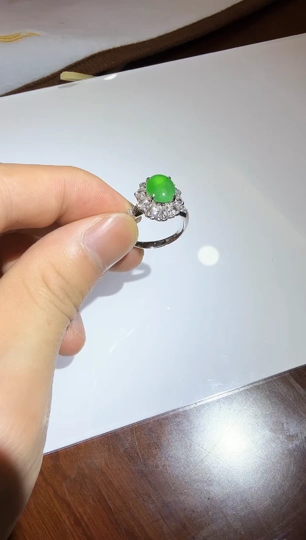 18K金镶嵌戒指翡翠T101011