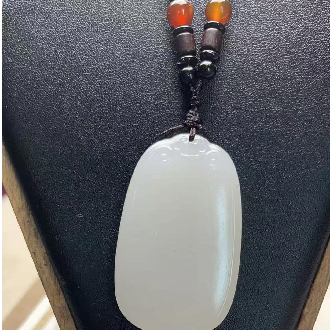 天然青海方解石玉平安面包无事牌A65(配饰绳随机）