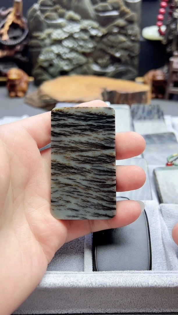 颈饰未镶嵌和田玉若羌青花意境平安无事牌