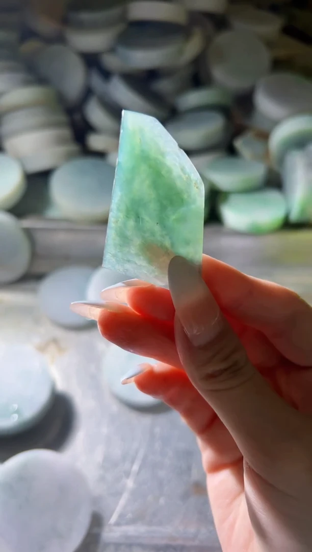 翡翠未镶嵌颈饰翡翠A货小蒋79