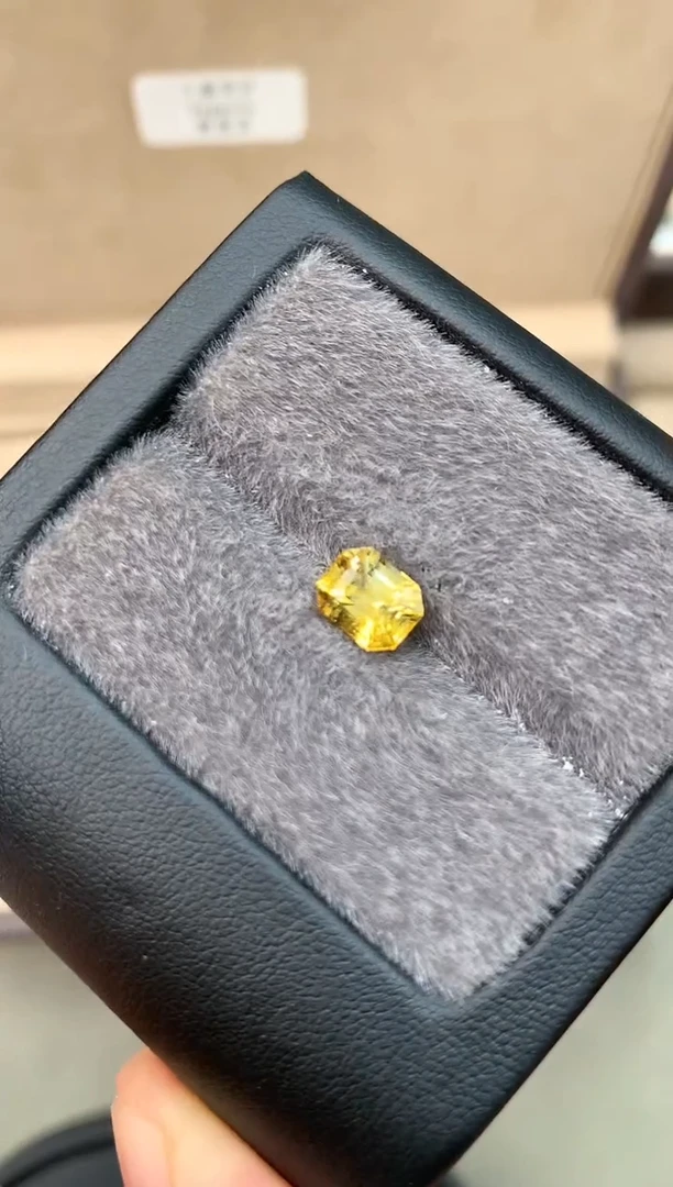 【闪购商品】定制蓝宝石裸石未镶嵌2.01ct 兰卡老烧黄蓝宝