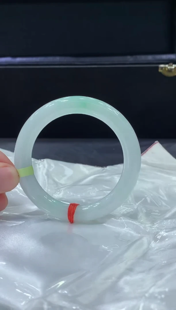 未镶嵌手镯翡翠翡翠手镯