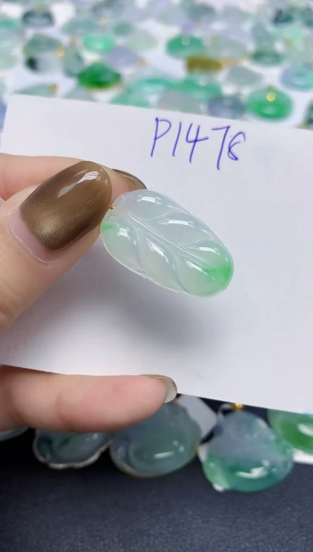 颈饰18K金镶嵌翡翠天然缅甸翡翠A货翡翠百元以上9元证书费自理