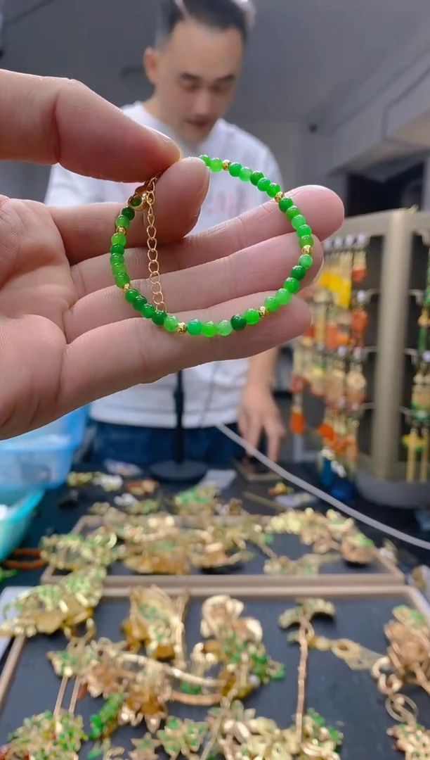 【闪购商品】翡翠耳饰合金239翡翠手链