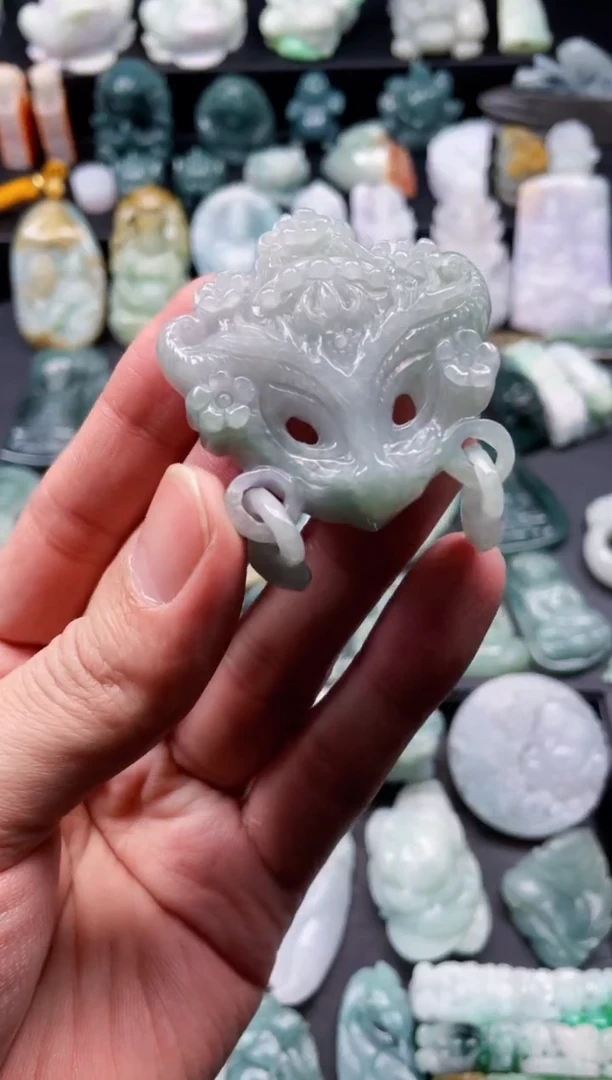 颈饰未镶嵌翡翠10  天然翡翠a货  狐狸面具