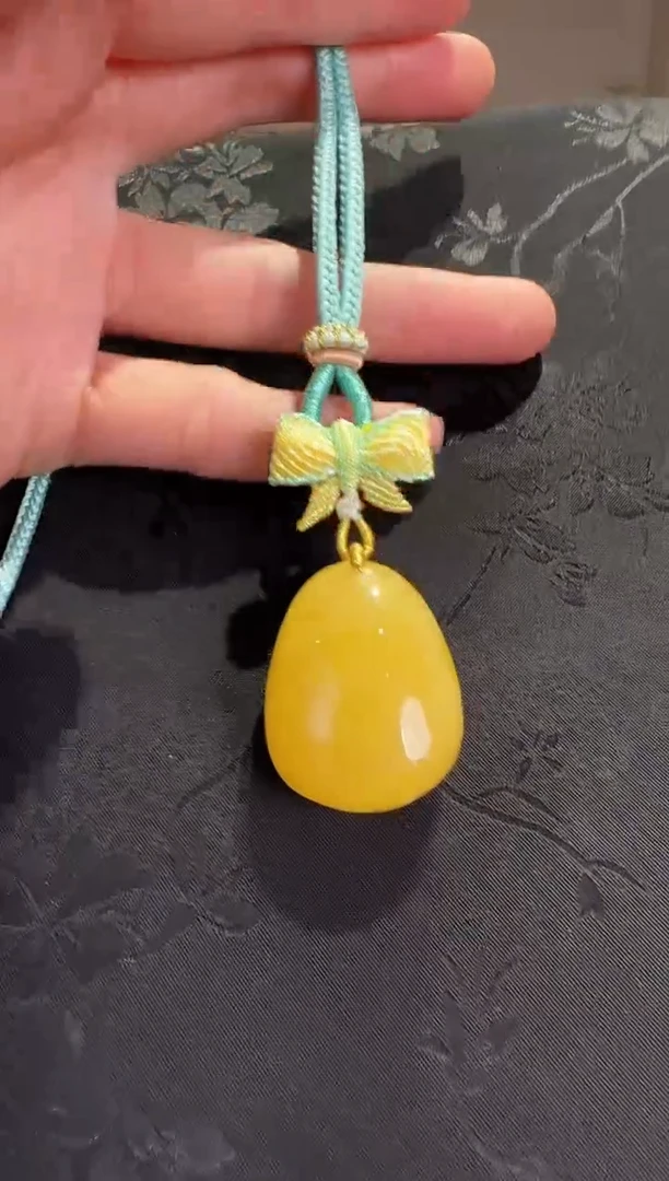 蜜蜡颈饰未镶嵌水滴吊坠