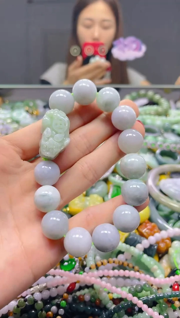 颈饰未镶嵌翡翠13MM/Q/翡翠A货，一件也是批发价