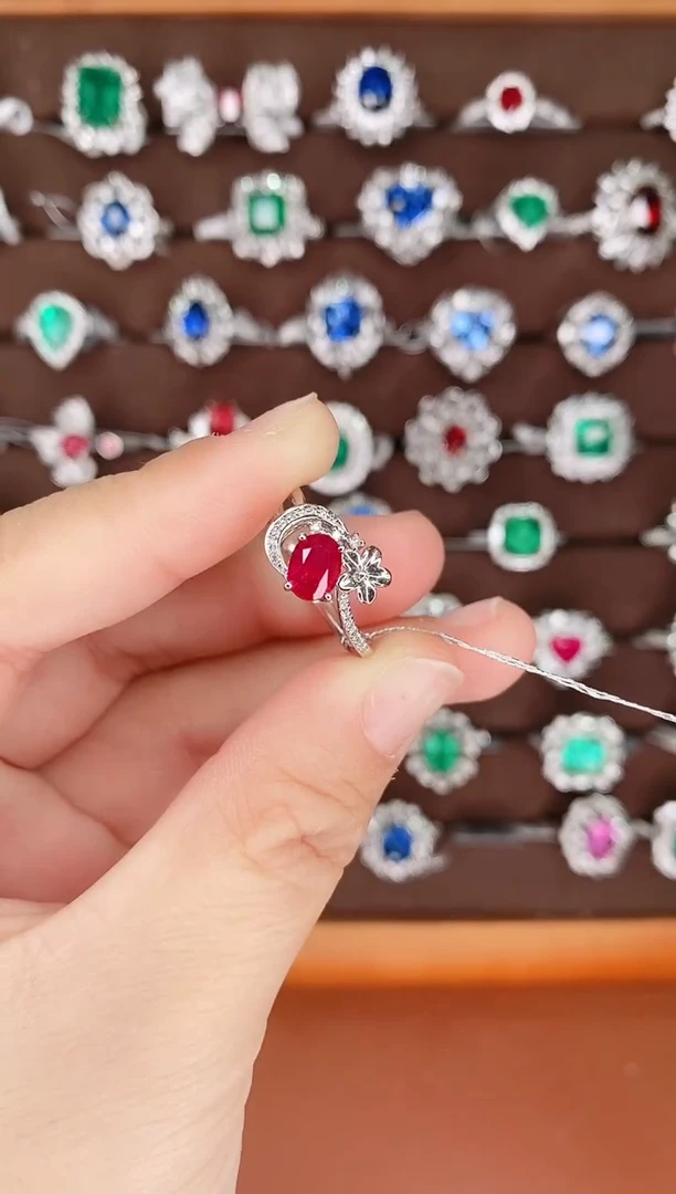 【闪购商品】红宝石18K金戒指18K金镶嵌1克拉