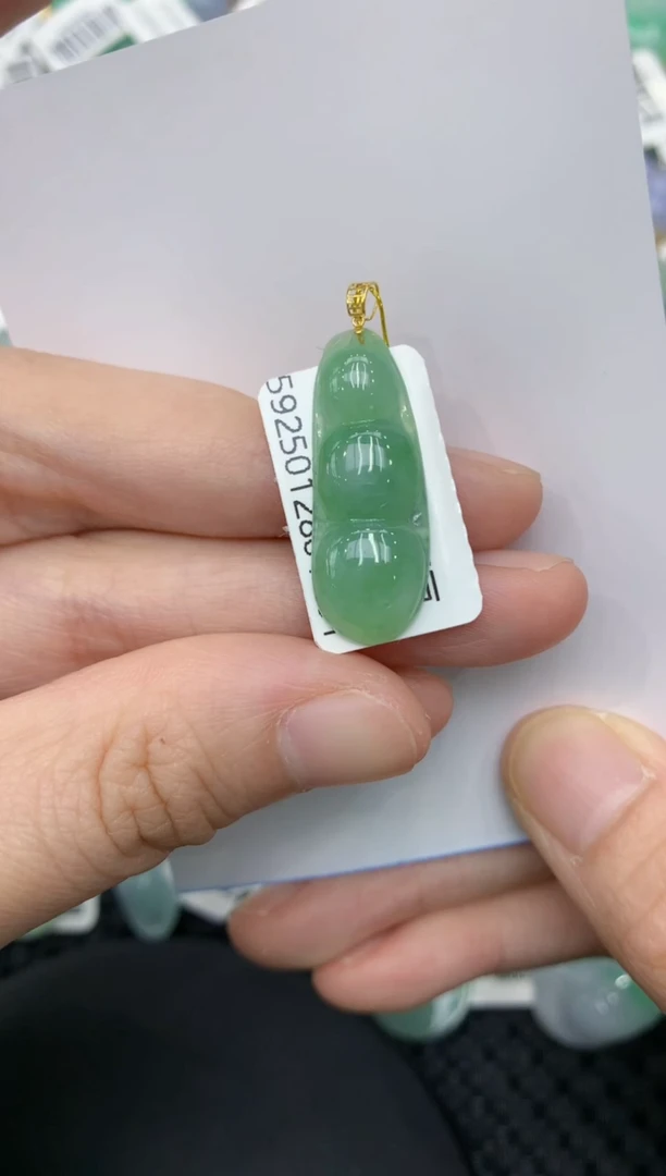 【闪购商品】翡翠颈饰18K金镶嵌11111111