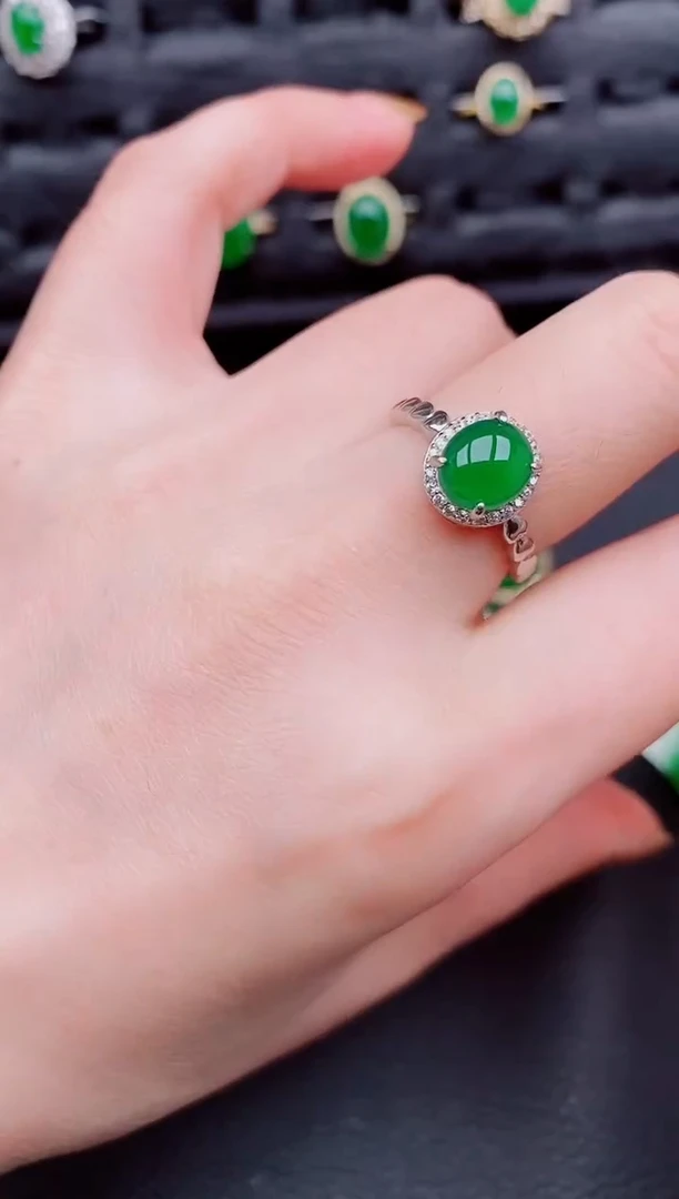 【闪购商品】翡翠戒指银S925镶嵌天然a货翡翠413