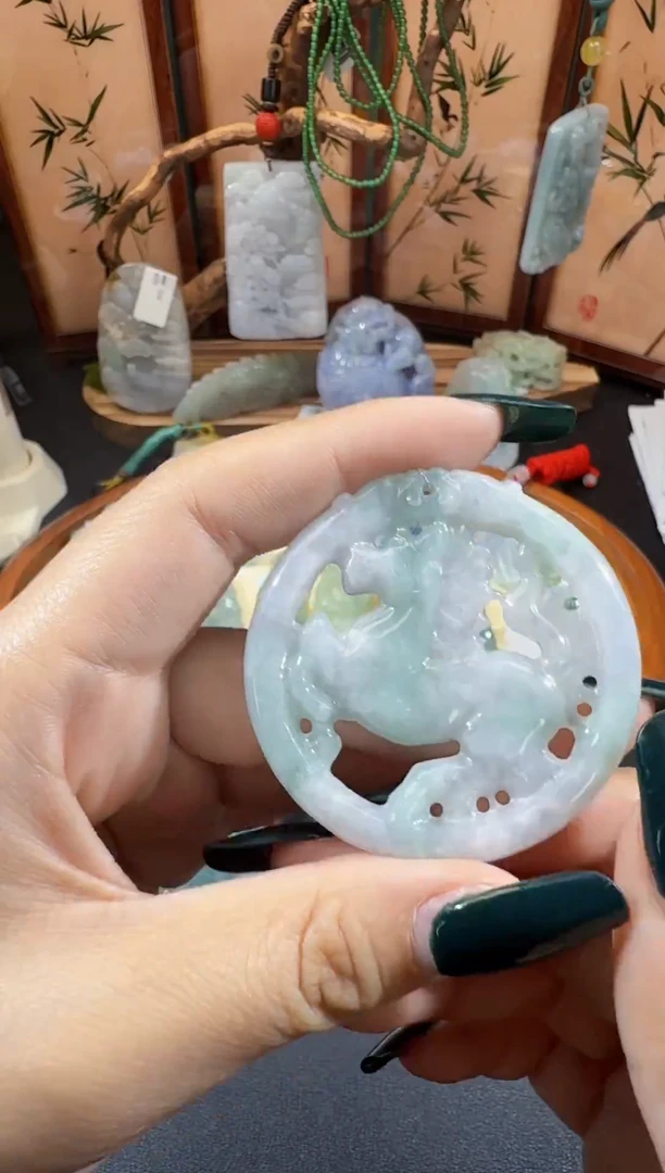 翡翠未镶嵌吊坠(不含链)0000511