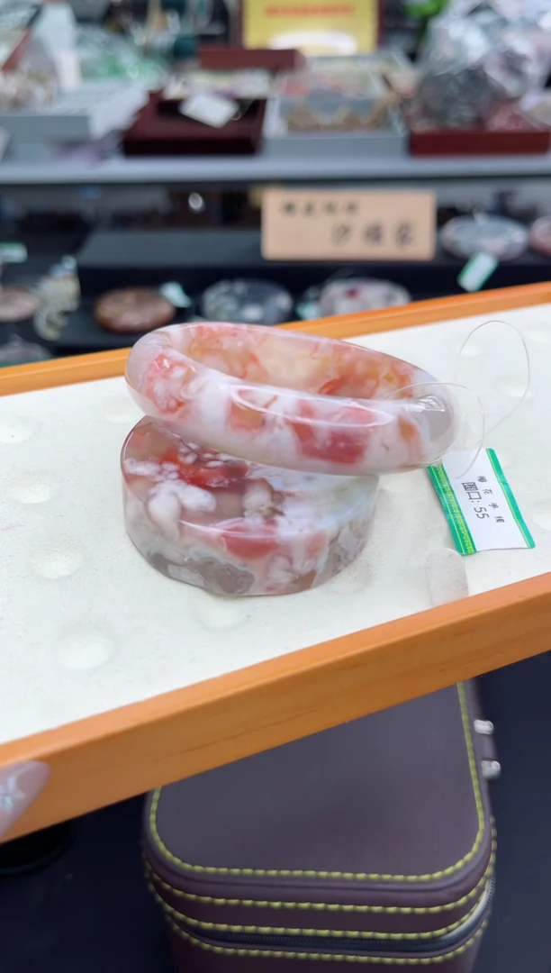 【闪购商品】石英质玉手镯未镶嵌55圈口（赠品镯心）S9770