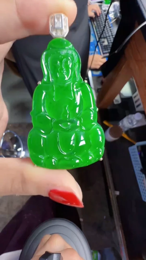 未镶嵌定制翡翠翡翠A货有轻微色差属于正常现象，观音多样性发货1