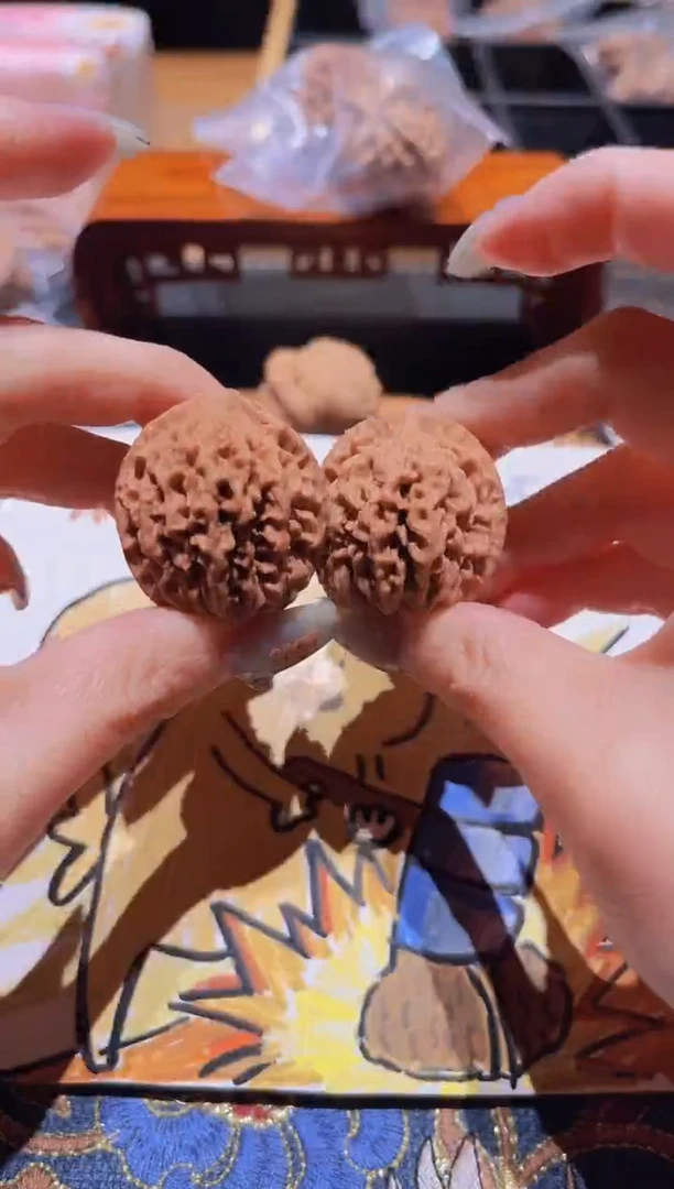 把件文玩核桃047秦闷