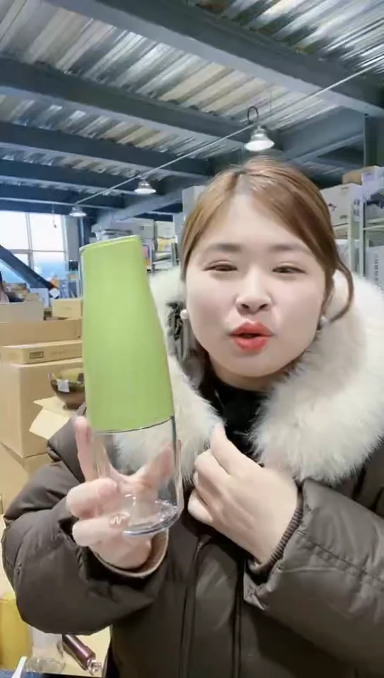 【闪购商品】瓷片鹤家印 自由开合油壶绿色