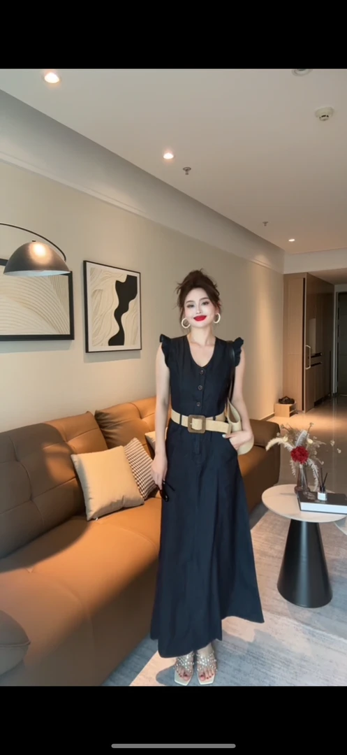 黑色花苞袖时显瘦气质套装尚