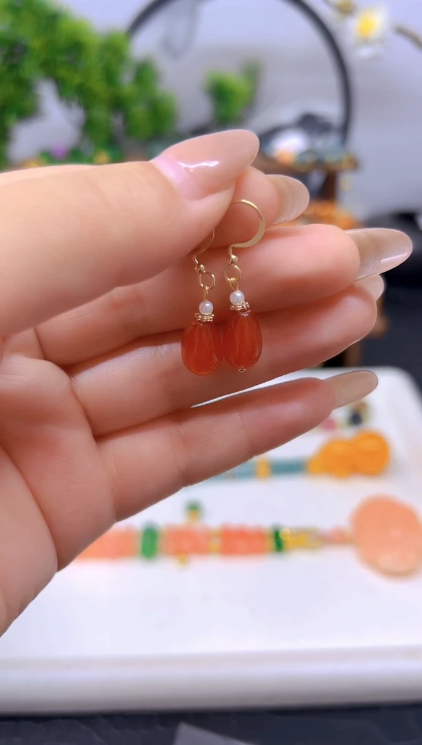 南红玛瑙14K金镶嵌耳饰E864