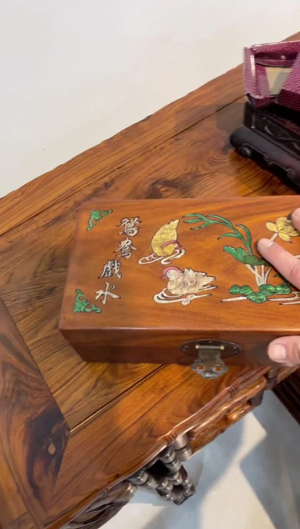 【闪购商品】木花梨木彩贝侧翻盒