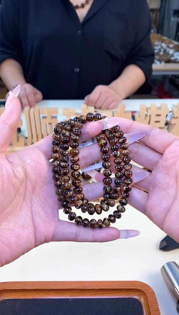 未镶嵌琥珀裸石抚顺琥珀7花珀多样性发货