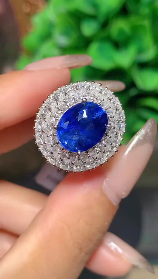 蓝宝石戒指18K金镶嵌5.04CT