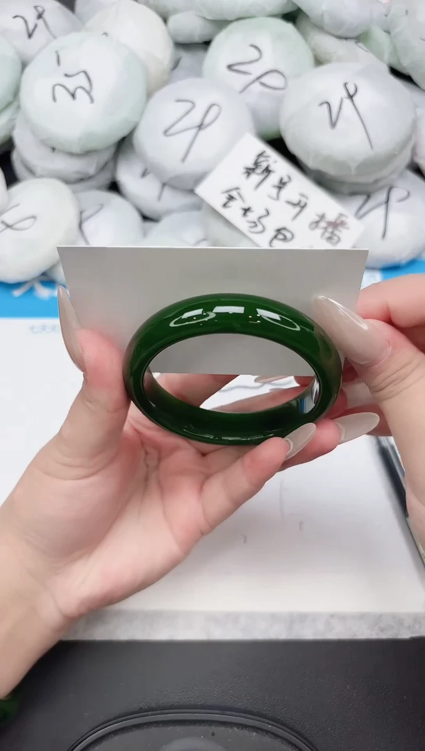 未镶嵌手镯石英质玉262-57