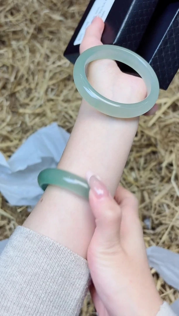 未镶嵌手镯石英质玉2168--圈口54