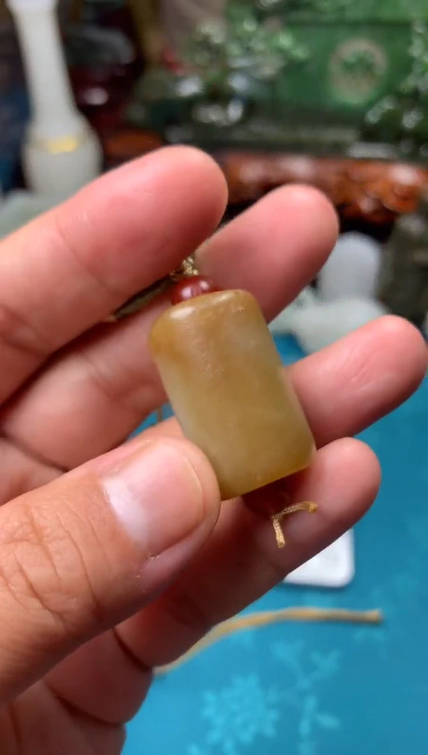 颈饰未镶嵌和田玉拍一发一