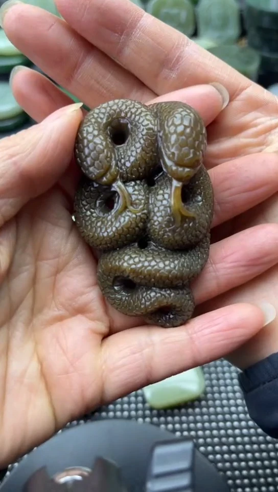 未镶嵌和田玉珠宝半成品把件