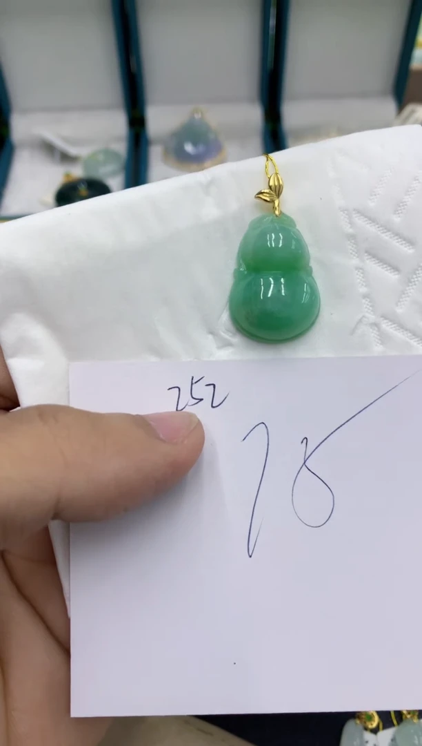 颈饰未镶嵌翡翠111111