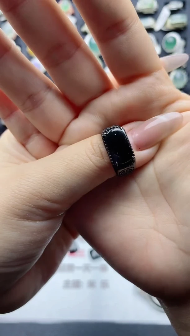【闪购商品】翡翠戒指银S925镶嵌天然A货翡翠男戒