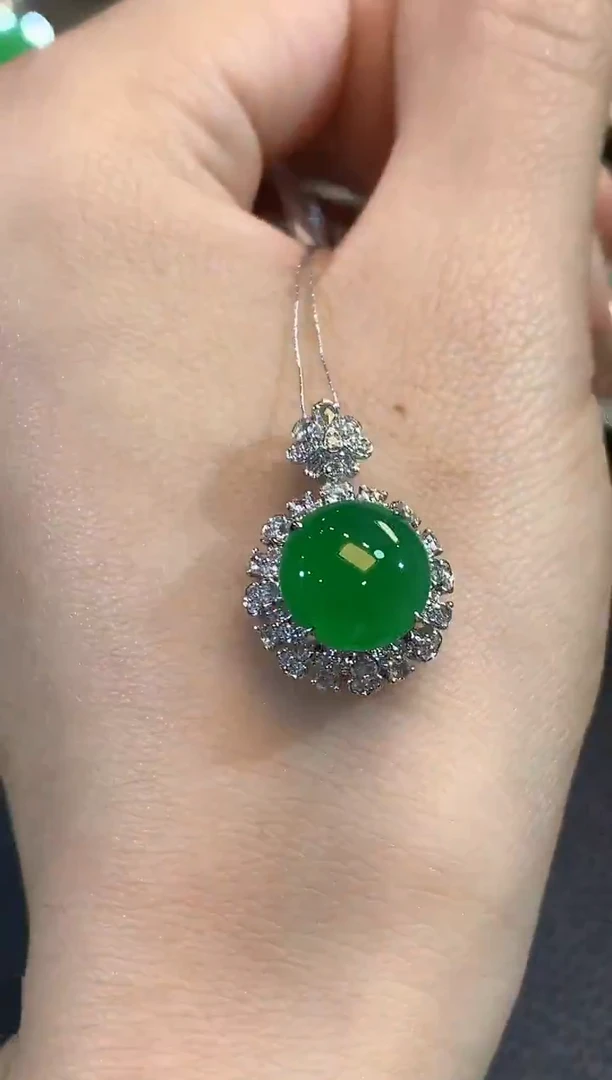 吊坠(不含链)18K金镶嵌翡翠C50