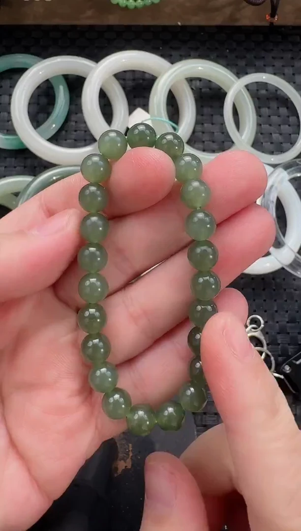 颈饰未镶嵌和田玉8mm湖水绿