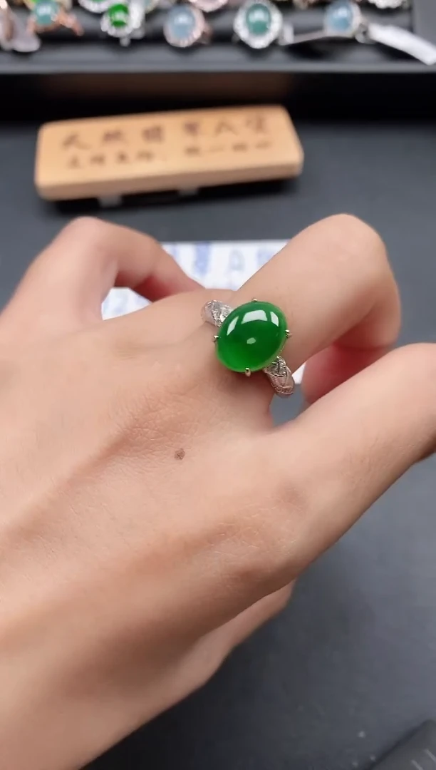 银S925镶嵌戒指翡翠1