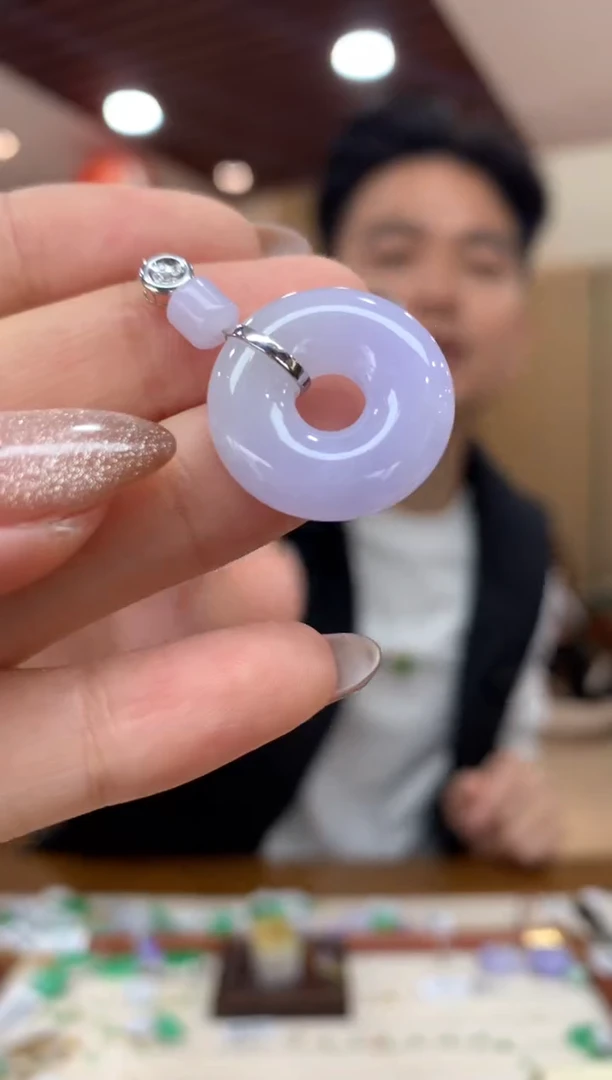 吊坠(不含链)18K金镶嵌翡翠甜甜圈