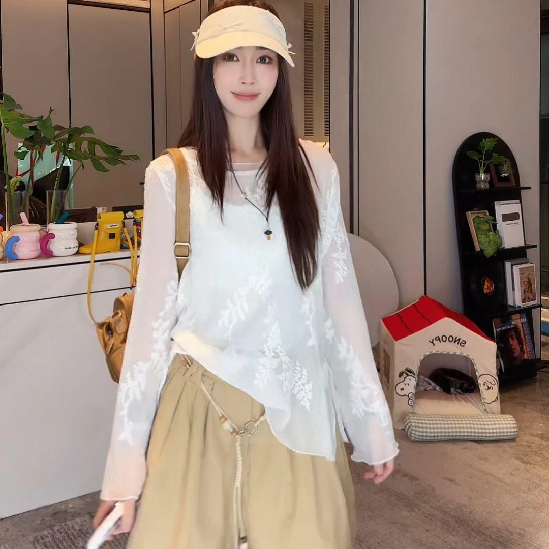 「等风吟」不理理夏季新款小众女装蕾丝刺绣透气防晒长袖罩衫女