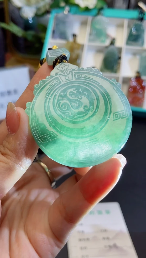颈饰未镶嵌翡翠缅甸天然翡翠