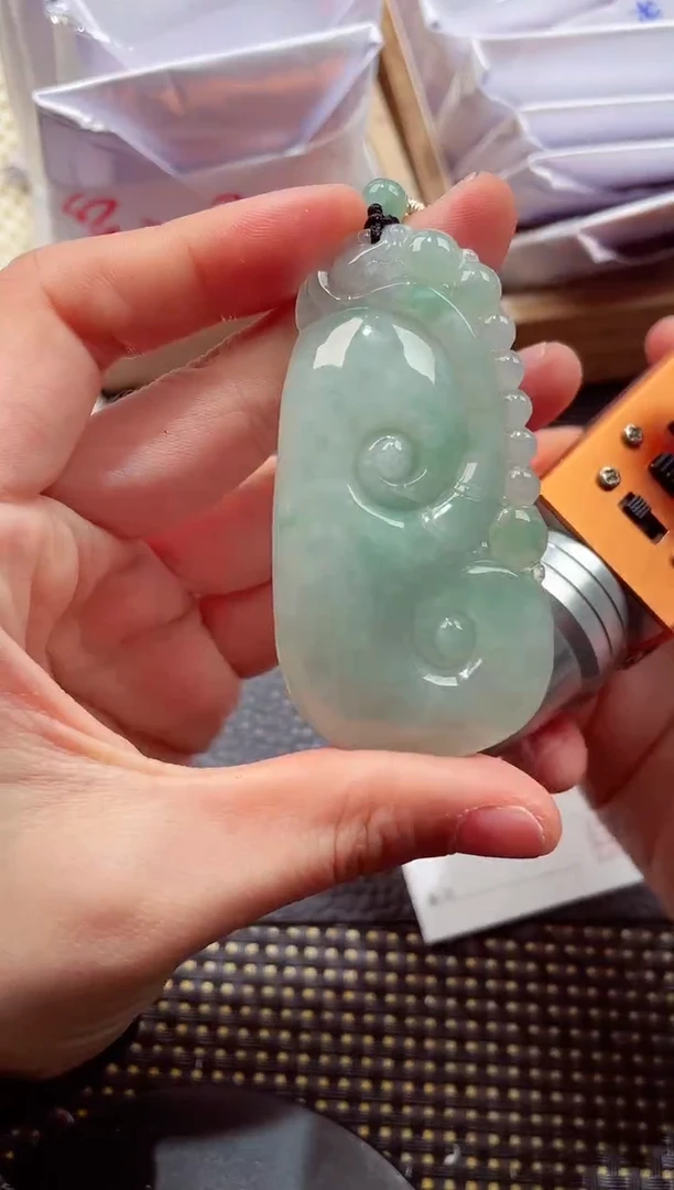 颈饰未镶嵌翡翠8888888