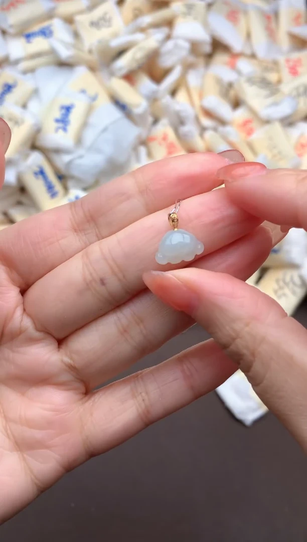 【闪购商品】翡翠挂件18K金镶嵌一