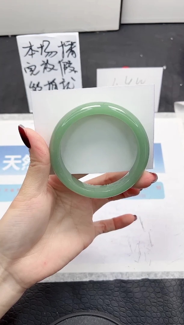 【闪购商品】石英质玉手镯未镶嵌L123-58.7