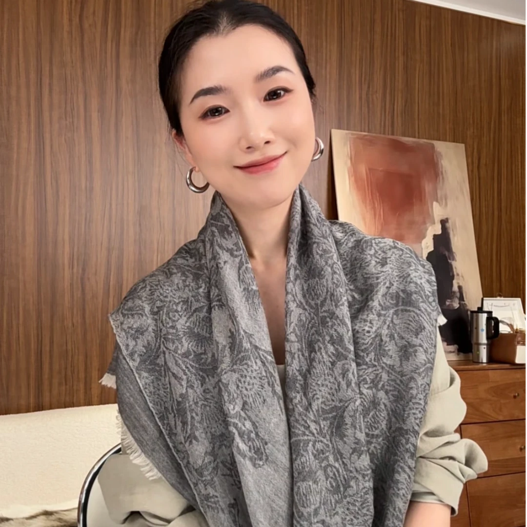 暮色100%提花羊绒围巾高级感复古图腾披肩低调轻奢感100cm*110cm