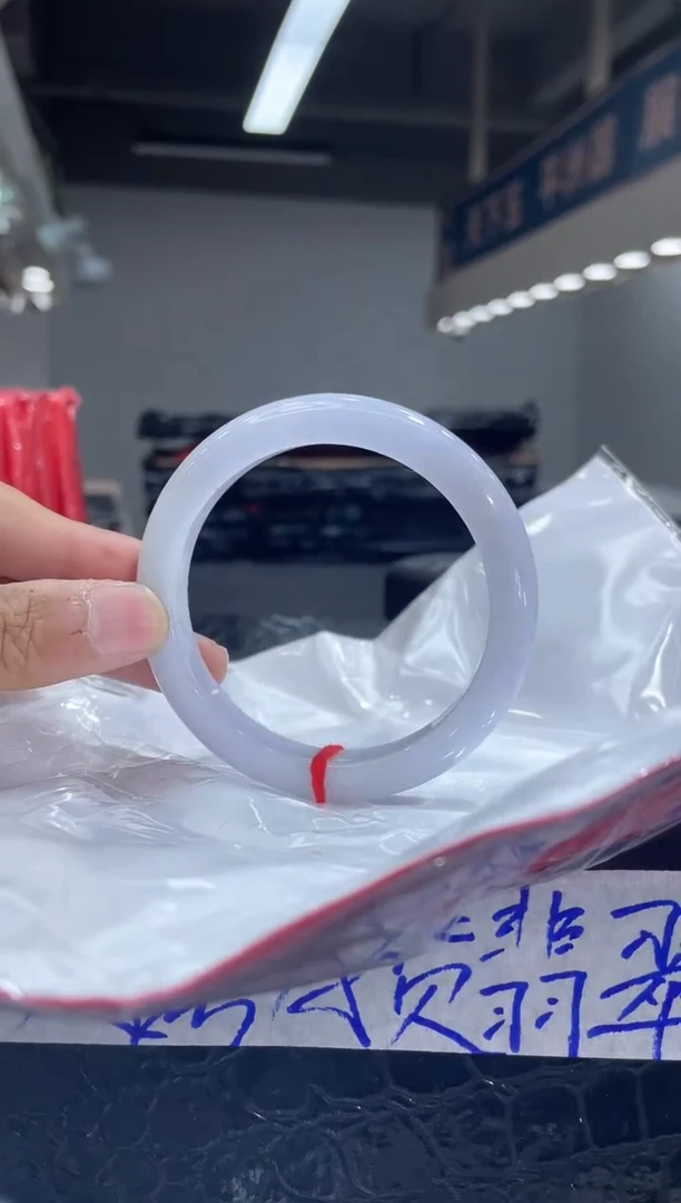 未镶嵌手镯翡翠5