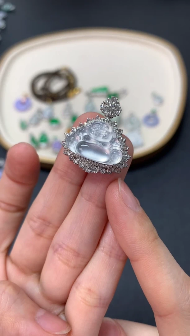 【闪购商品】翡翠吊坠(不含链)18K金镶嵌18000