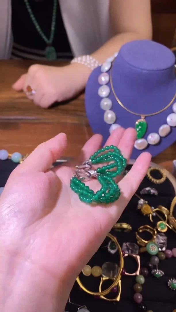 非金属其他（人造材质）琉璃复古耳钉