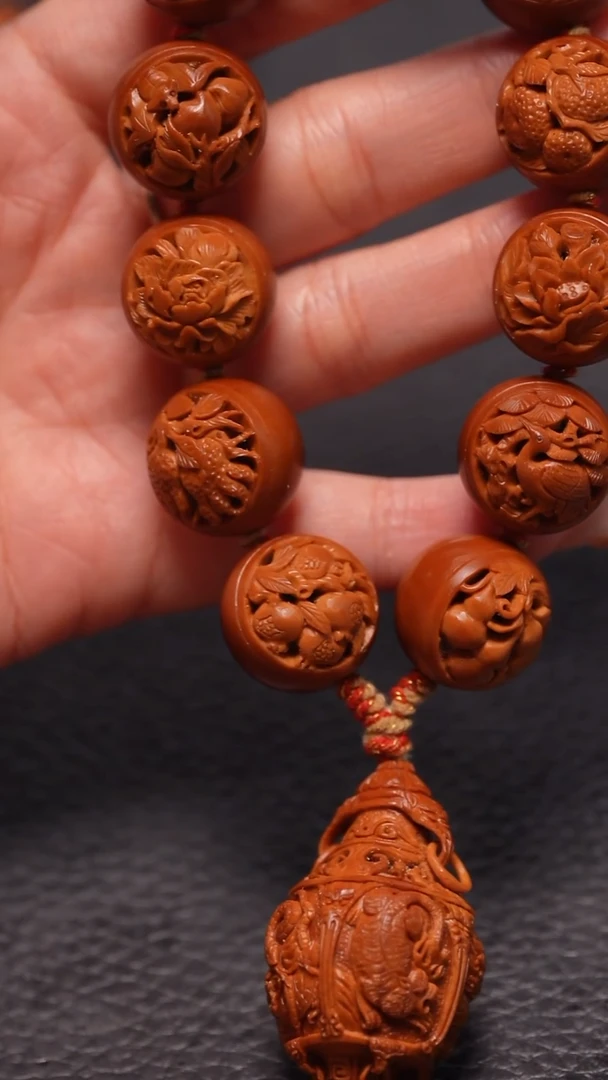 手串橄榄核1.8+/春华秋实坠四象升平