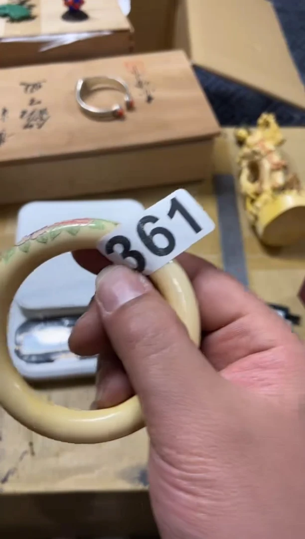 1姜***极精品瓷一物一拍定闪