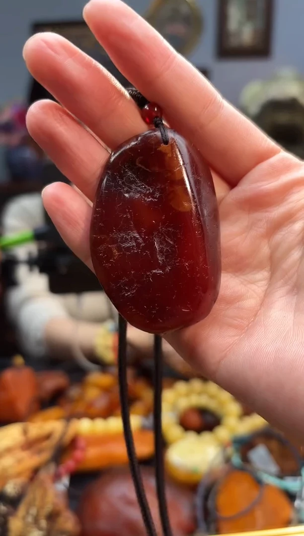 琥珀颈饰未镶嵌吊坠
