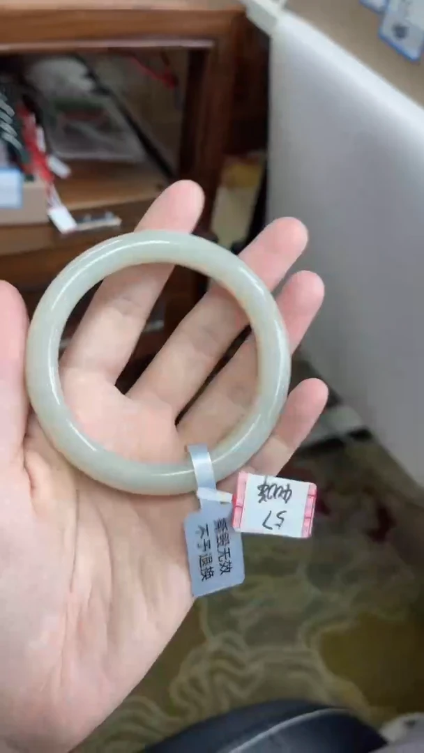 未镶嵌手镯和田玉57