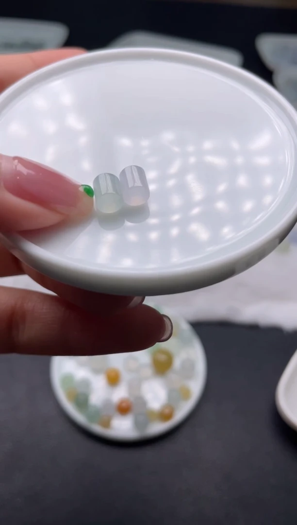 翡翠未镶嵌颈饰啊A793