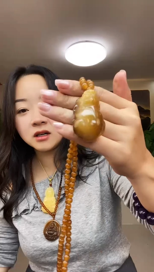 吃****儿老蜜糖貔貅吊坠多样性随机发一