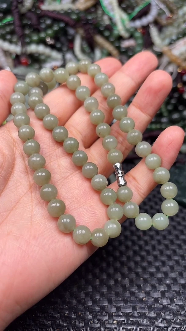 和田玉未镶嵌颈饰1